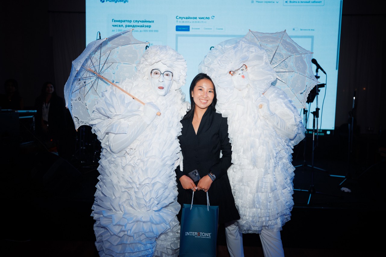 INTERSTONE 2025 жылғы Traditional Design Dinner-да: Қазақстанның дизайн әлемінің басты зайырлы оқиғасы – Пайдалы ақпарат | INTERSTONE фото 9