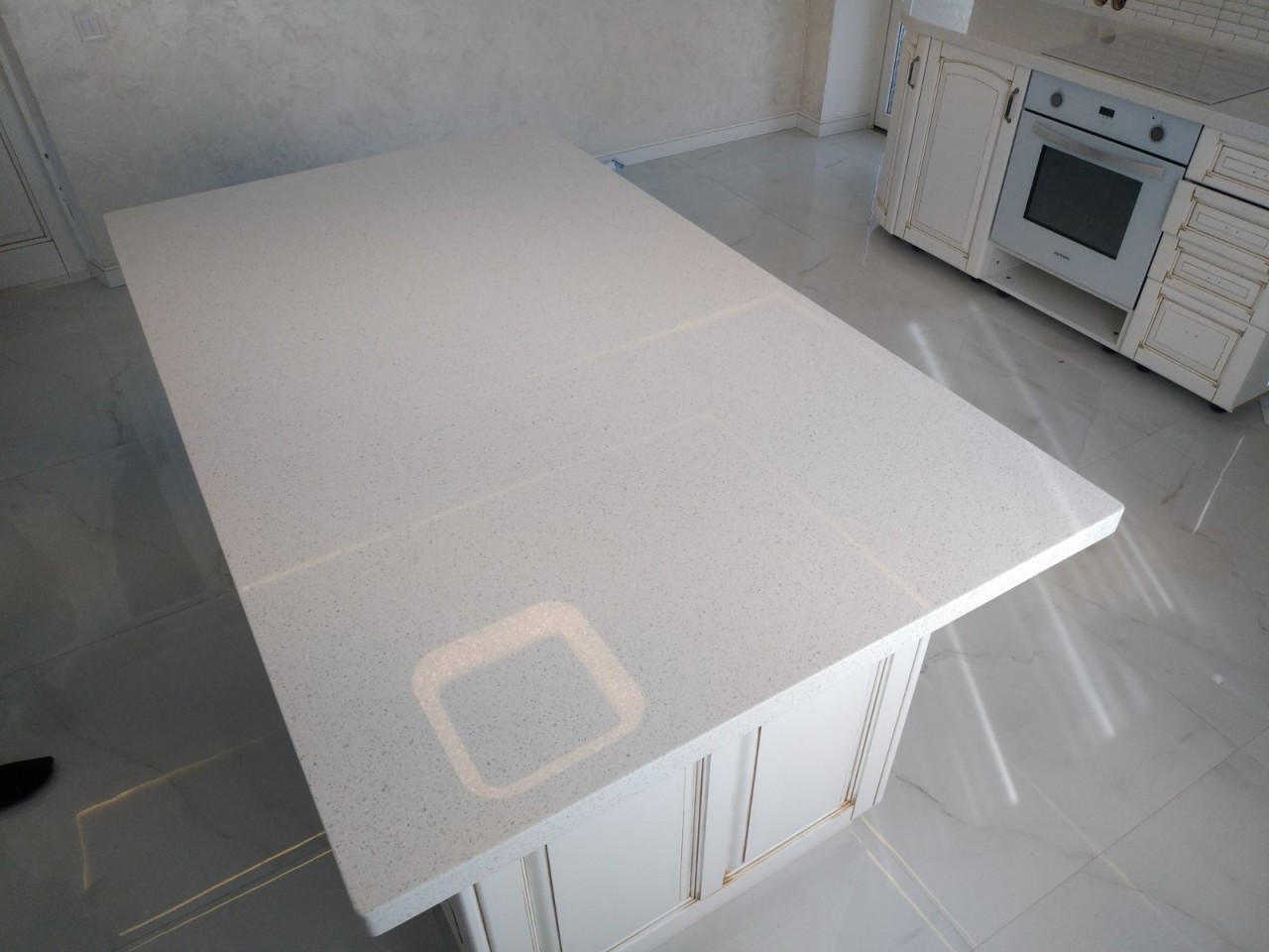 Готовое изделие. Кухня. Avant Quartz 1220 Clermont. Фото 1