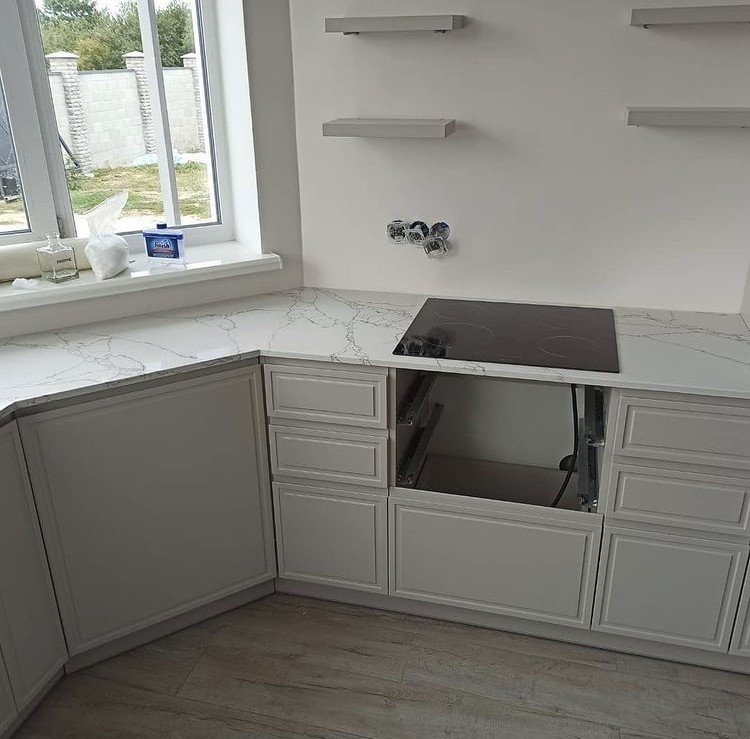 Готовое изделие. Кухня. Avant Quartz 7470 Calacatta Bearn. Фото 2