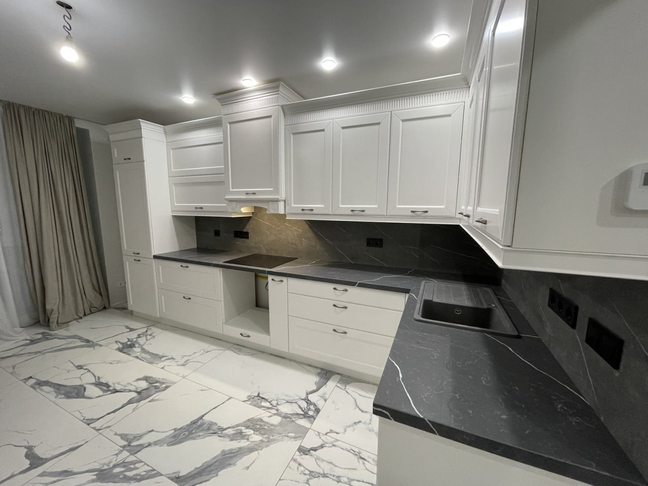 Готовое изделие. Кухня. Avant Quartz 7670 Calacatta Cassel