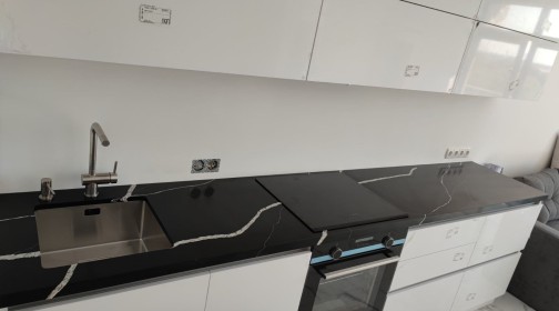 Готовое изделие. Кухня. Avant Quartz 7600 Калакатта ле Нор