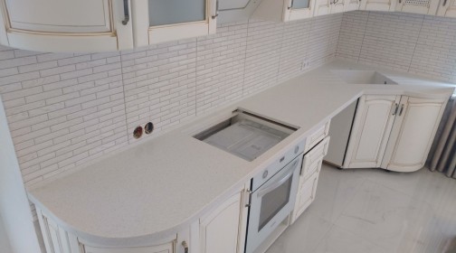 Готовое изделие. Кухня. Avant Quartz 1220 Clermont