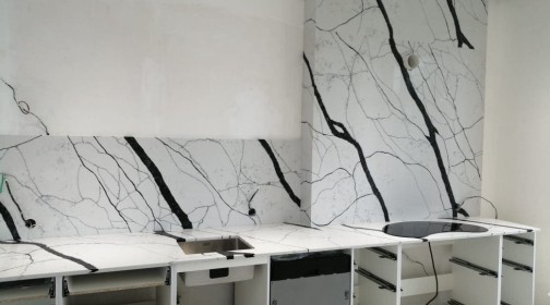 Готовое изделие. Кухня. Avant Quartz 7300 Calacatta Ajaccio