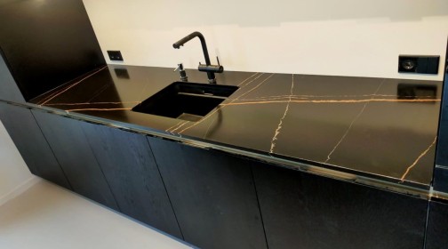 Готовое изделие. Кухня. Avant Quartz 7700 Calacatta Marseille