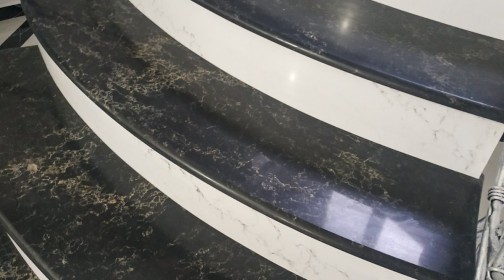 Готовое изделие. Ступени. Caesarstone 5100 Vanilla Noir